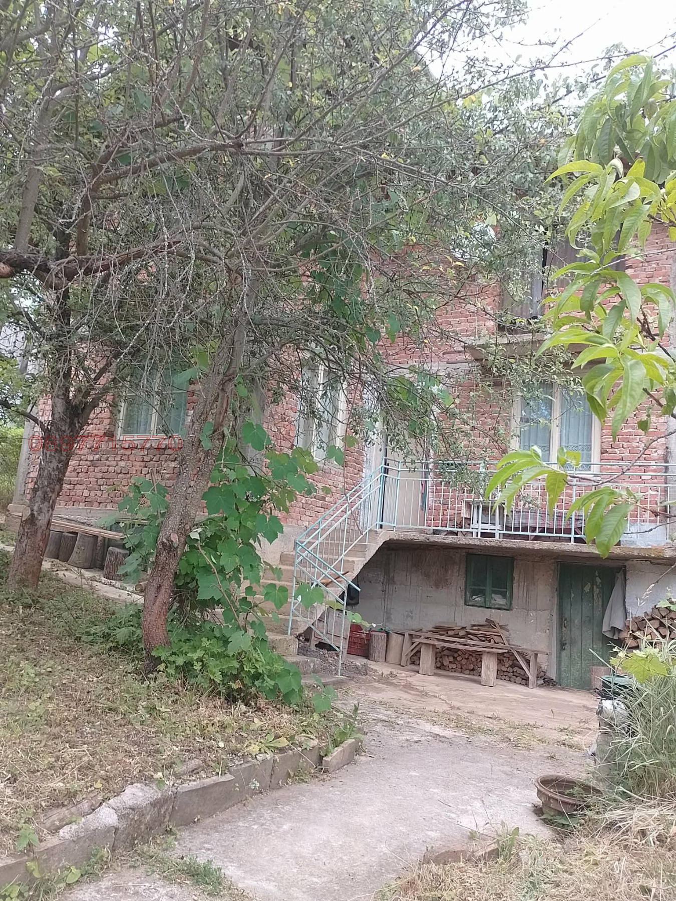 Продава КЪЩА, с. Светля, област Перник