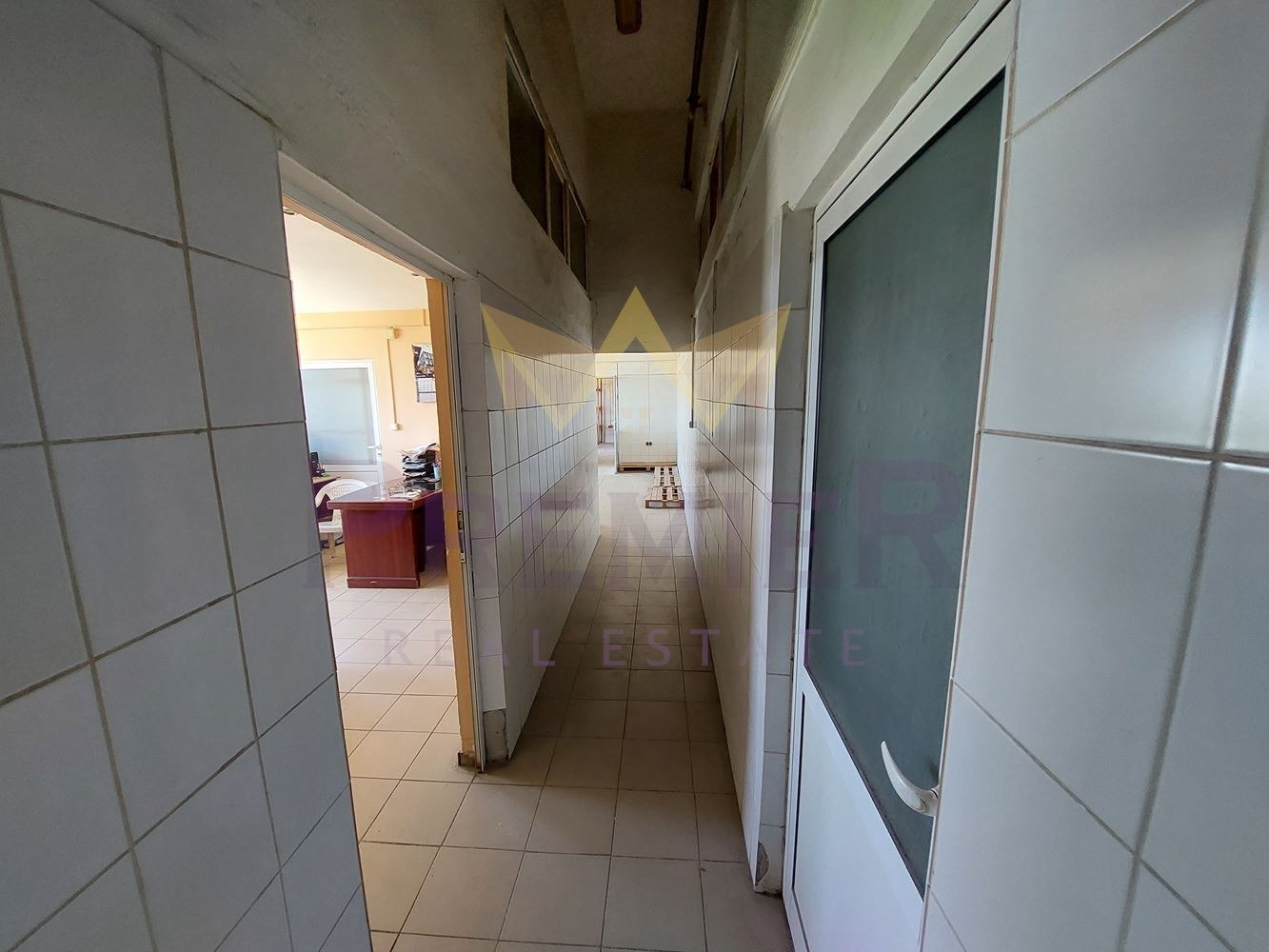 Продава ПРОМ. ПОМЕЩЕНИЕ | Imot.bg — изображение 10