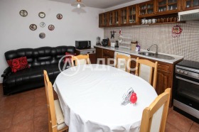 Продава къща град София гр. Банкя - [1] 