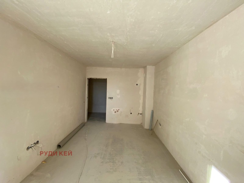 Продава  1-стаен, град Варна, Левски 1 • 72 000 EUR • ID 68284957 — holmes.bg - [1] 