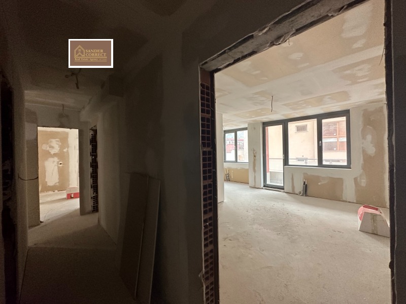 Продава  4-стаен, град София, Бъкстон •  348 000 € • ID 83680261 — holmes.bg - [1] 