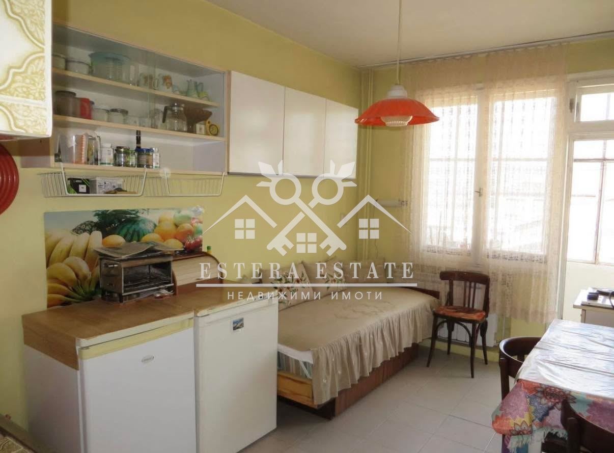 Продава 1-СТАЕН, гр. Шумен, Пожарната, снимка 5 - Апартаменти - 55184392