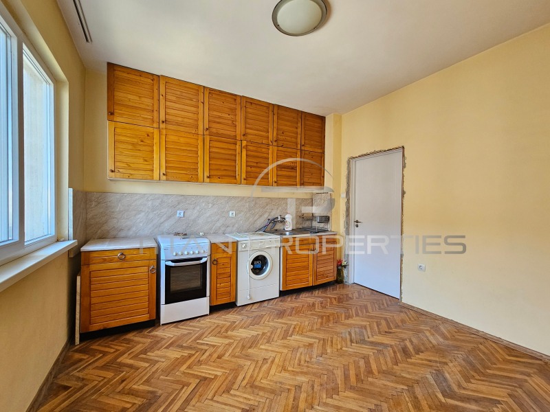 Продава  3-стаен, град Пловдив, Южен •  123 000 EUR • ID 42974765 — holmes.bg - [1] 