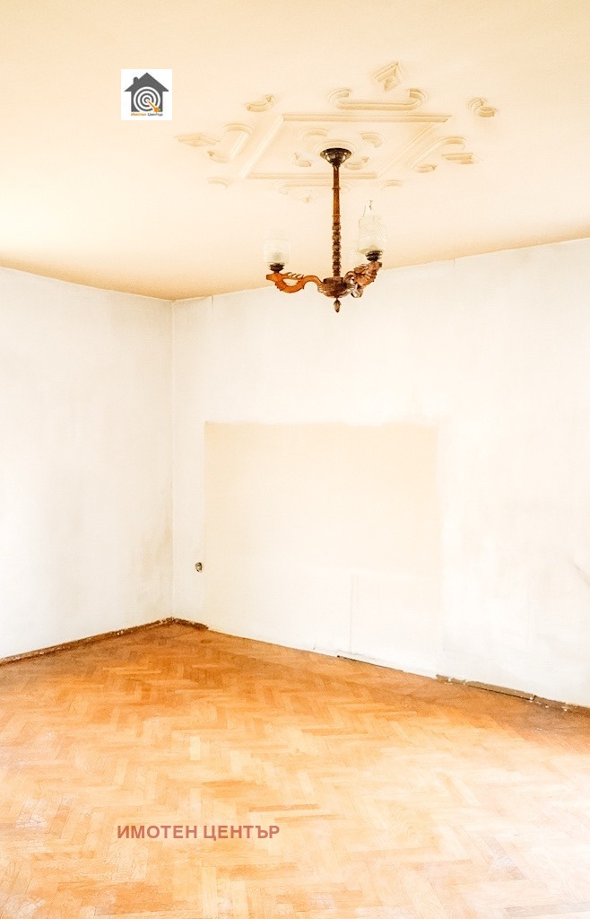 À venda  2 quartos Sofia , Lagera , 90 m² | 93118487