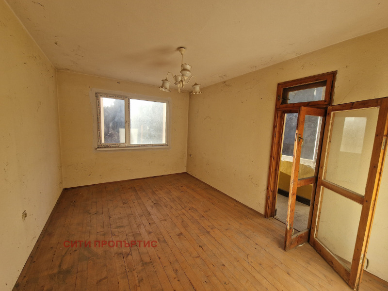 Продава МНОГОСТАЕН, гр. Благоевград, Широк център, снимка 2 - Апартаменти - 53070538