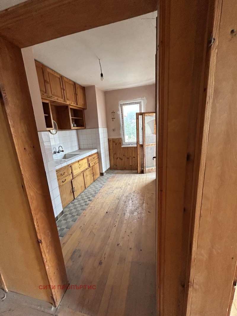 Продава МНОГОСТАЕН, гр. Благоевград, Баларбаши, снимка 4 - Апартаменти - 53070538