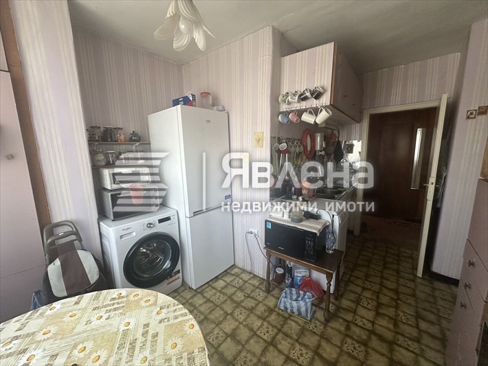 Продава МНОГОСТАЕН, гр. Пловдив, Кючук Париж, снимка 2 - Апартаменти - 54656545