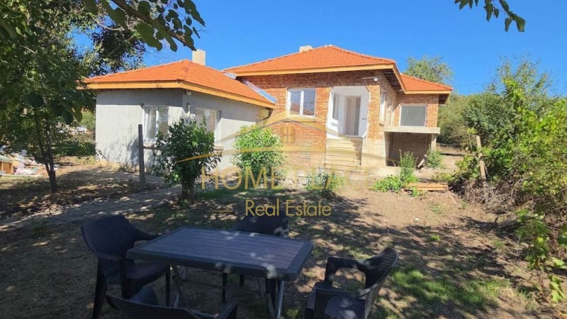 Продава КЪЩА, с. Червенци, област Варна, снимка 12 - Къщи - 52875948