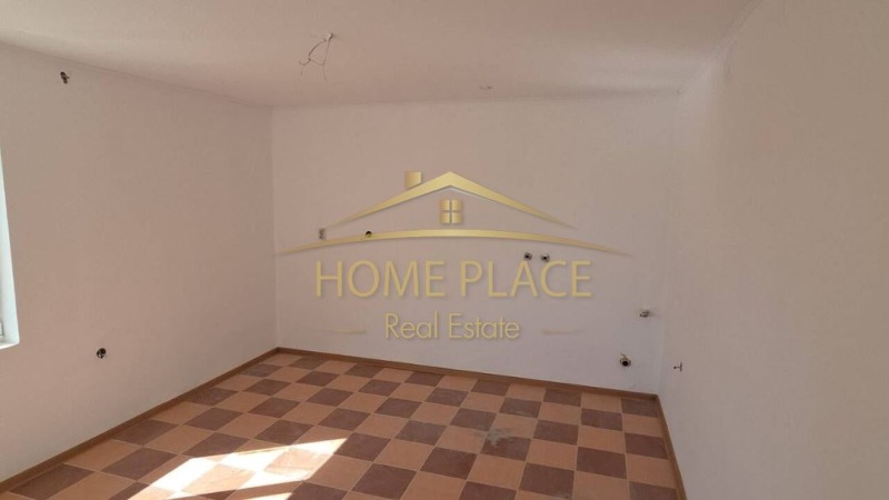 Продава КЪЩА, с. Червенци, област Варна, снимка 9 - Къщи - 52875948