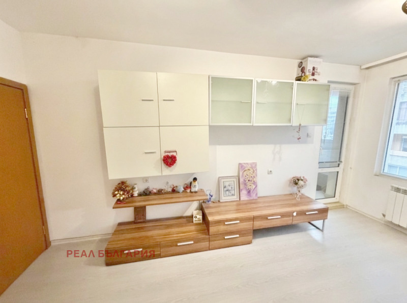Продава 2-СТАЕН в град Русе, Възраждане - 55 кв.м / 102 000 € » 199 494.66 лв., РЕАЛ БЪЛГАРИЯ