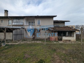 Haus Straschiza, region Weliko Tarnowo 1