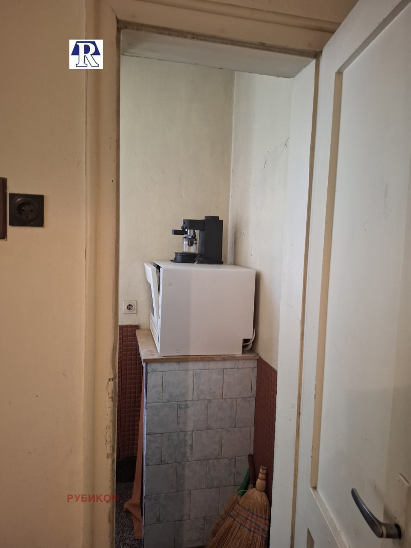 Продава  2-стаен град Плевен , Широк център , 64 кв.м | 54275272 - изображение [11]