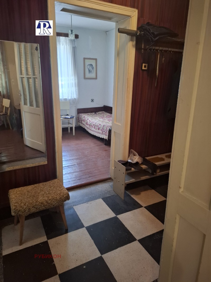 Продава  2-стаен град Плевен , Широк център , 64 кв.м | 54275272 - изображение [7]