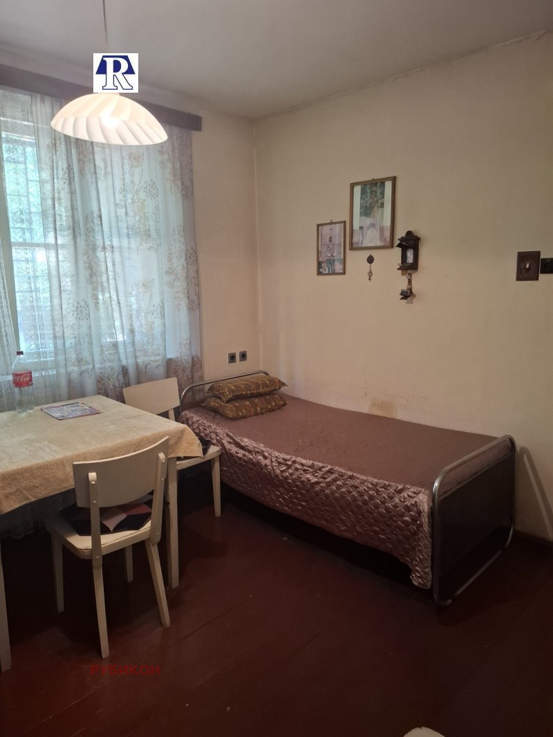 Продава  2-стаен град Плевен , Широк център , 64 кв.м | 54275272 - изображение [9]