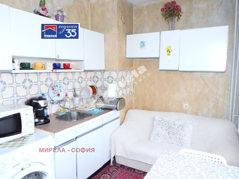 Продава 2-СТАЕН, гр. София, Младост 3