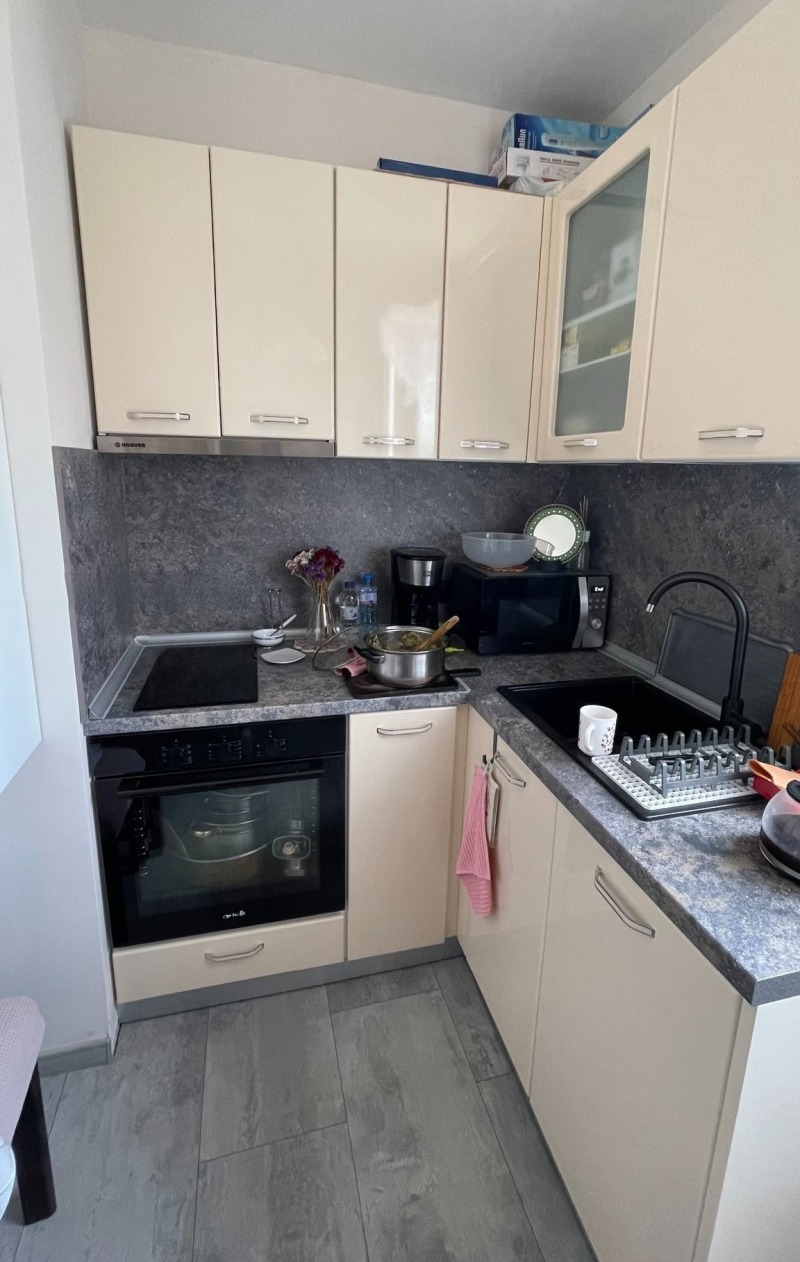 Продава  3-стаен град София , Банишора , 75 кв.м | 92228841 - изображение [2]