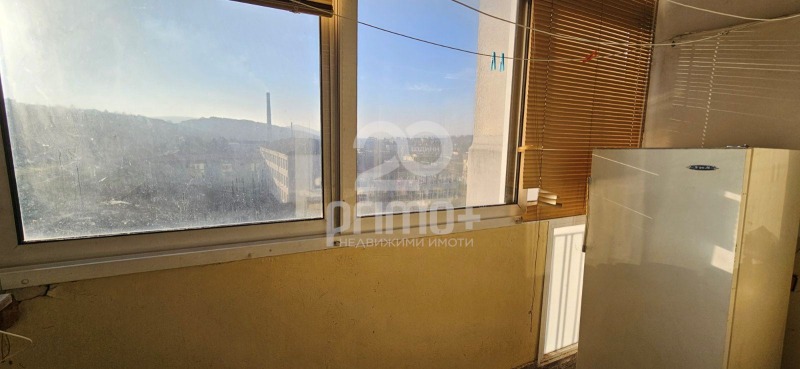 Продава МНОГОСТАЕН, гр. Велико Търново, Бузлуджа, снимка 15 - Апартаменти - 53336006