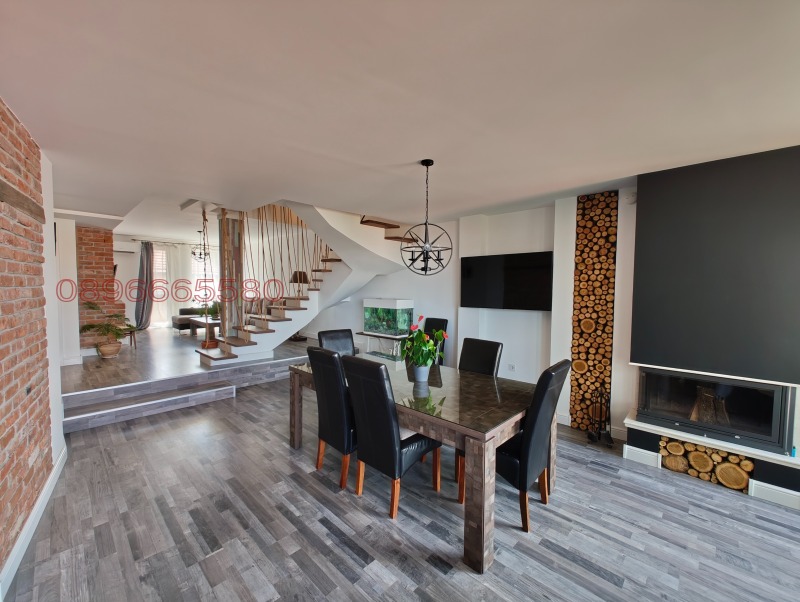 Продава КЪЩА, гр. Плевен, 9-ти квартал, снимка 2 - Къщи - 52781939