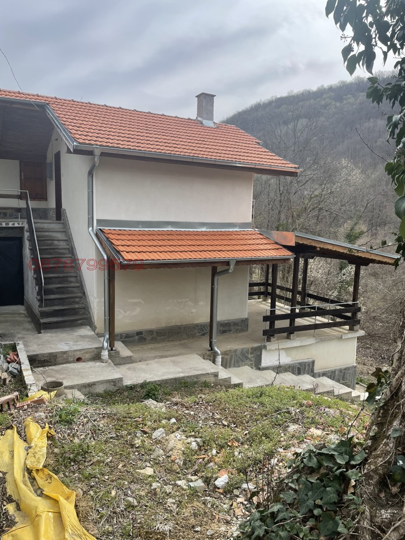 Продава ВИЛА, с. Шодековци, област Велико Търново, снимка 3 - Вили - 52780213