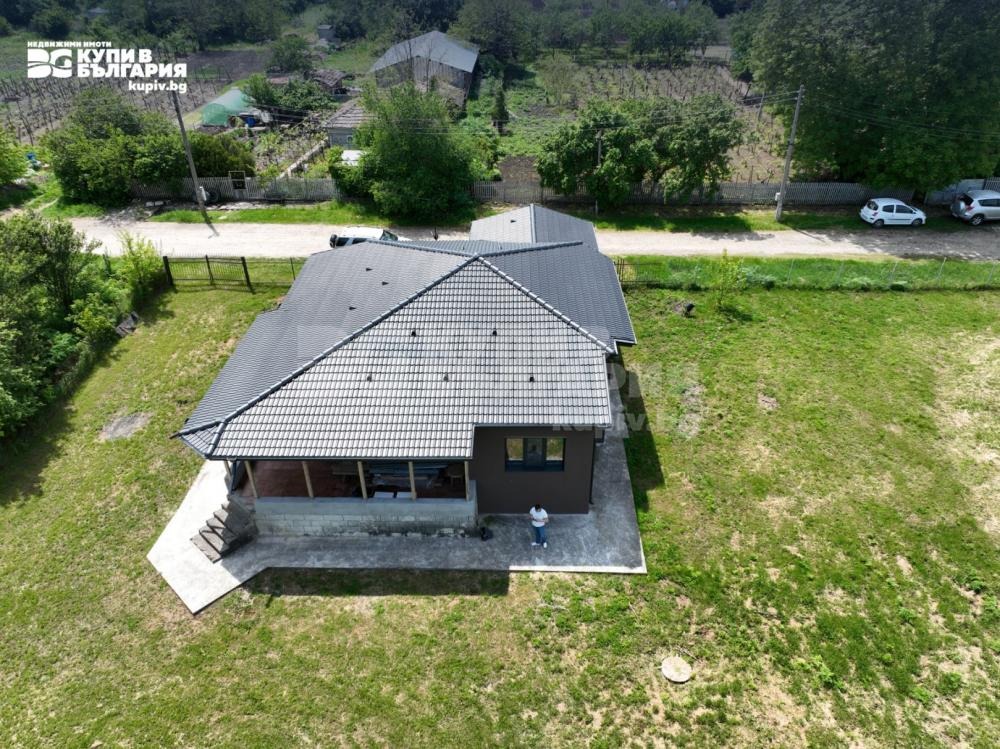 Продава КЪЩА, с. Методиево, област Добрич, снимка 2 - Къщи - 54607233