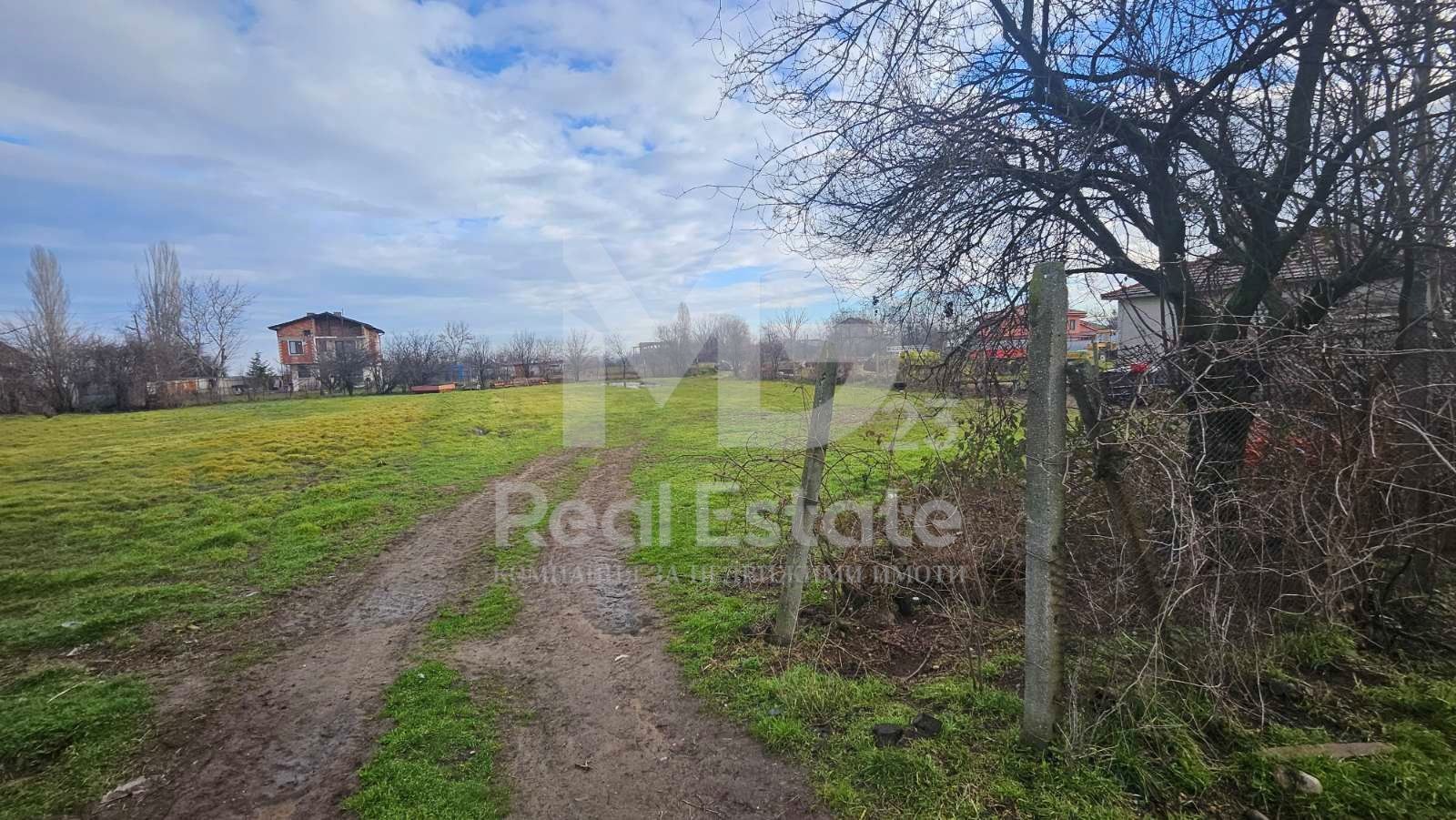 Продава ПАРЦЕЛ, с. Избеглии, област Пловдив, снимка 2 - Парцели - 53893644