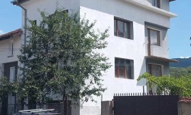 Haus Saparewa banja, region Kjustendil