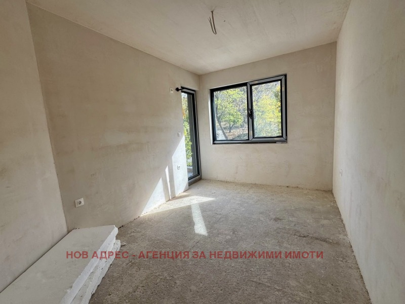 Продава 2-СТАЕН, гр. Търговище, Боровец, снимка 2 - Апартаменти - 52151794