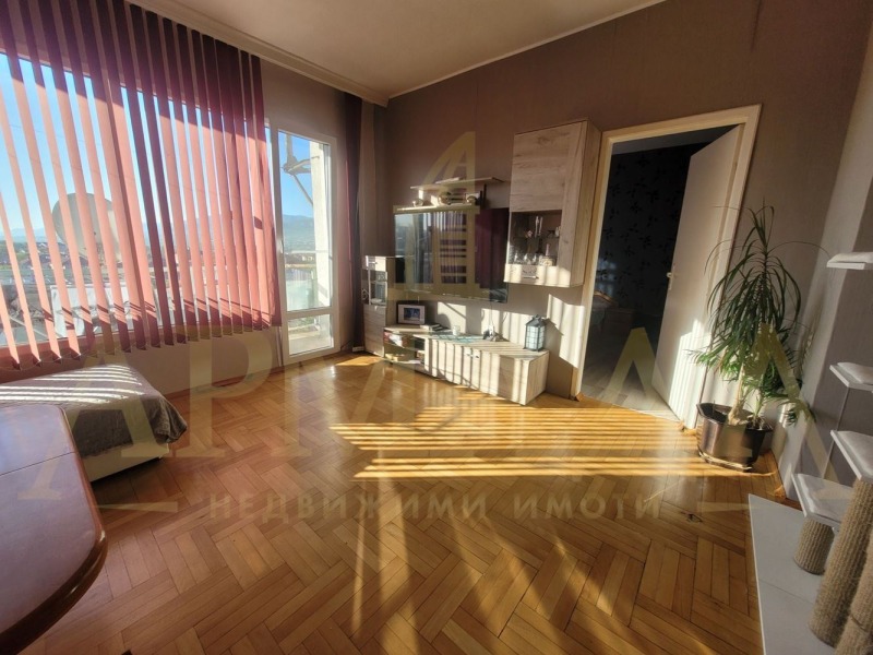 На продаж  2 спальні Пловдив , Коматево , 86 кв.м | 31051516 - зображення [2]