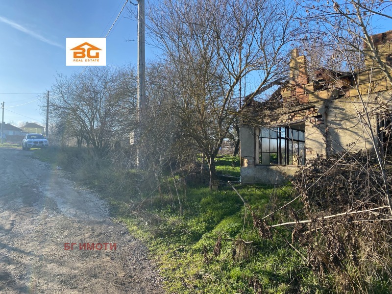 Продава КЪЩА, с. Куманово, област Варна, снимка 2 - Къщи - 52831184