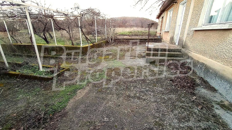 Продава КЪЩА, с. Кирилово, област Стара Загора, снимка 8 - Къщи - 53069617