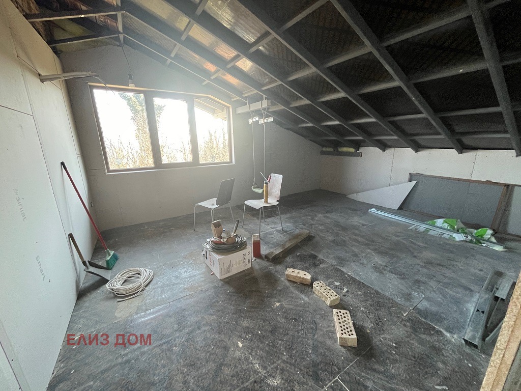 Продава ВИЛА, гр. Варна, м-т Прибой, снимка 4 - Вили - 53972042