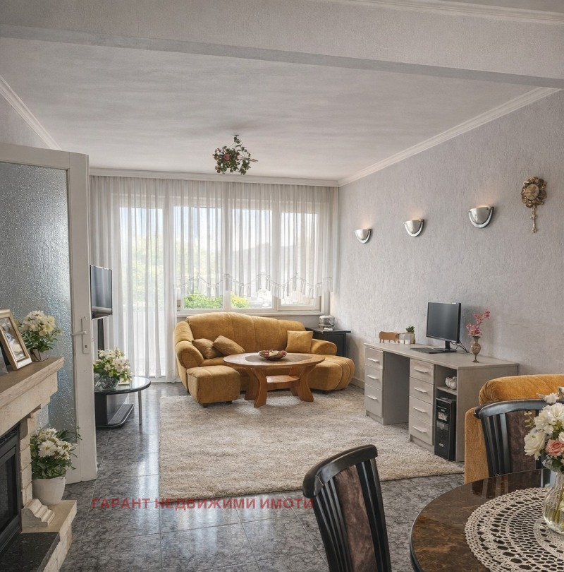 Продава 3-СТАЕН в град Габрово, Център - 150 кв.м / 186 000 € » 363 784.38 лв., ГАРАНТ НЕДВИЖИМИ ИМОТИ