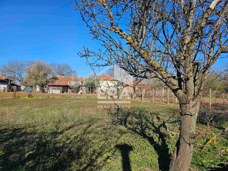 Продава КЪЩА, с. Горно Абланово, област Русе