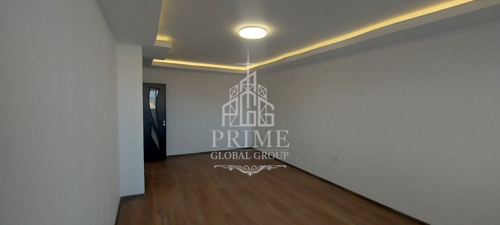 Продава 2-СТАЕН, гр. Бургас, Изгрев, снимка 2 - Апартаменти - 54972936