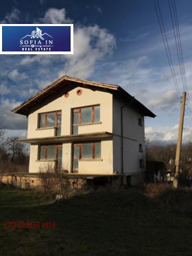 Продажба на имоти в гр. Годеч, област София - изображение 9 
