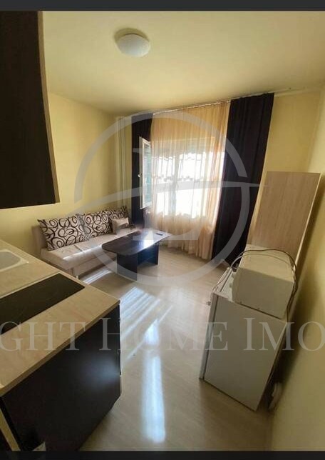 In vendita  Studio Plovdiv , Izgrev , 25 mq | 51508452