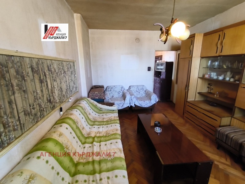 Продава  2-стаен град Кърджали , Веселчане , 70 кв.м | 85876304 - изображение [2]