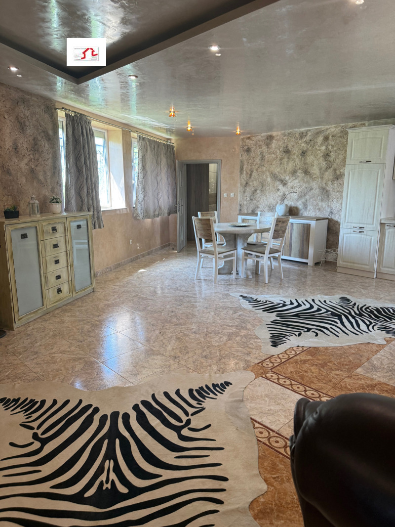 À vendre  2 chambres Sofia , Lyulin 6 , 150 m² | 36001435