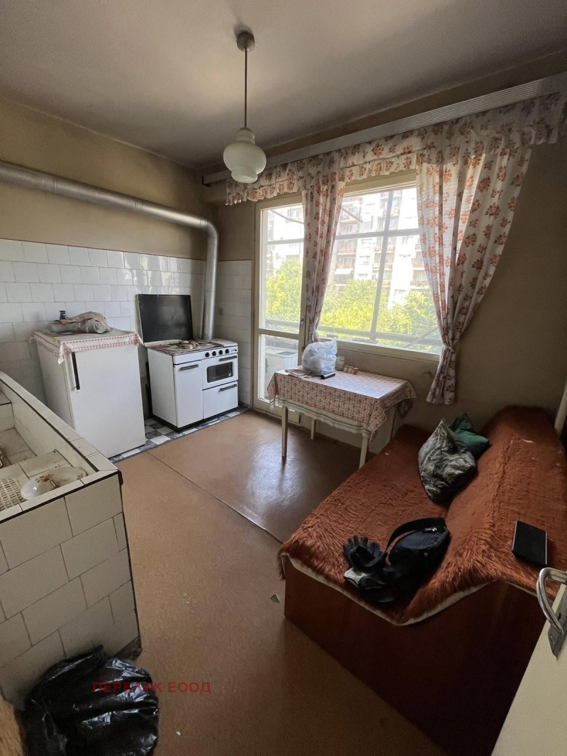 Продава  3-стаен област Стара Загора , гр. Казанлък , 84 кв.м | 39324321 - изображение [3]