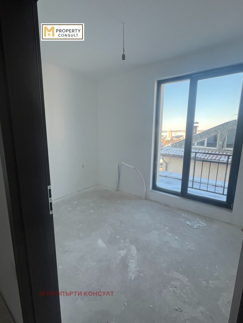 Продава 3-СТАЕН, гр. Плевен, Широк център, снимка 2 - Апартаменти - 53083612