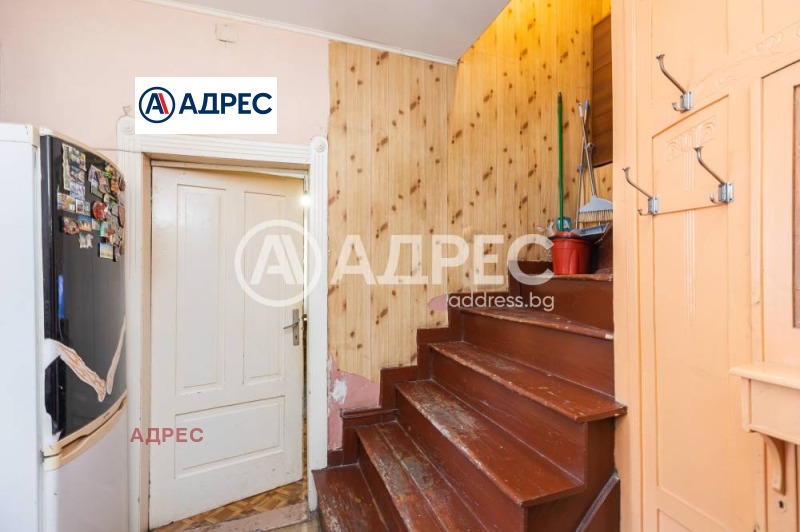 Продава КЪЩА, гр. Варна, Зимно кино Тракия, снимка 15 - Къщи - 47509849