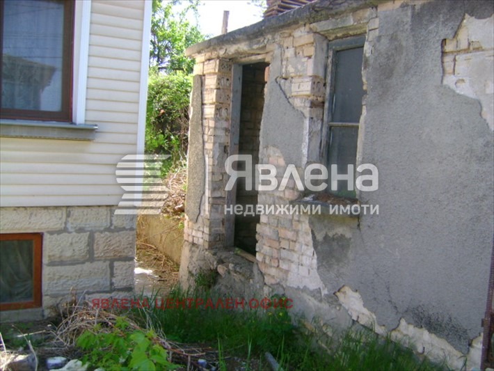 Продава КЪЩА, гр. Разград, Център, снимка 2 - Къщи - 53867595