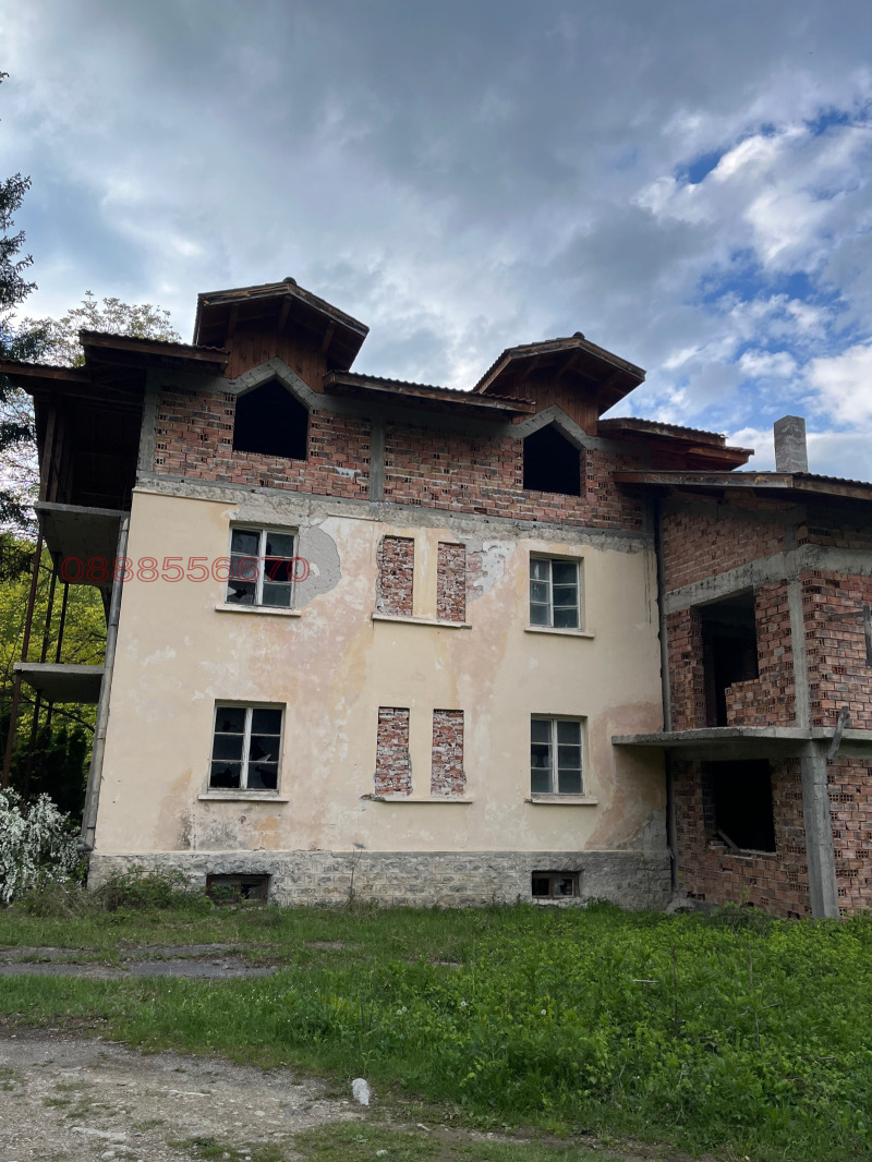 Продава ХОТЕЛ, гр. Тетевен, област Ловеч, снимка 14 - Хотели - 52785556