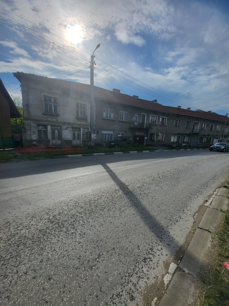 Продава ПАРЦЕЛ, с. Петревене, област Ловеч, снимка 3 - Парцели - 52784007