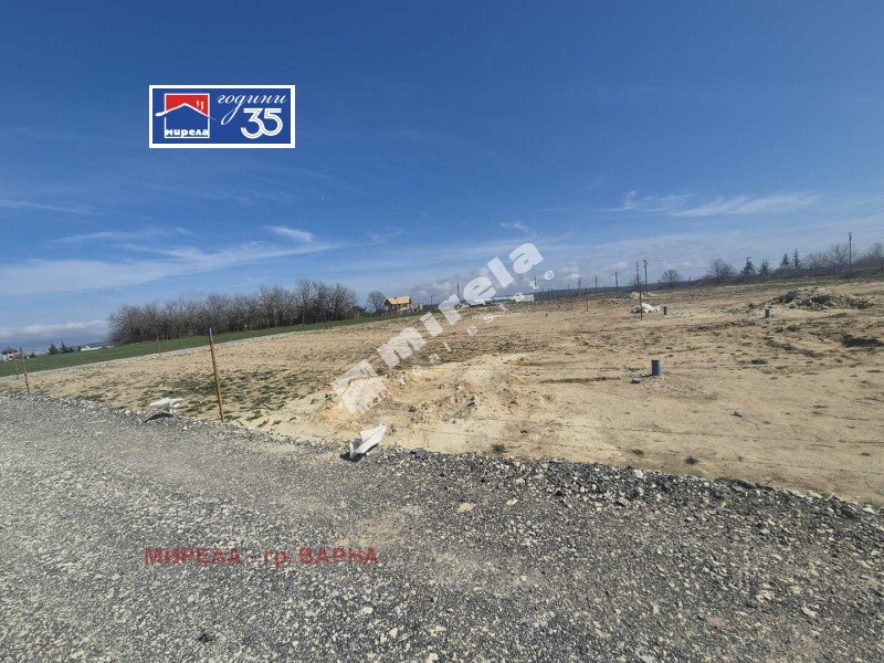 Продава ПАРЦЕЛ в град Варна, с. Звездица - 720 кв.м / 72 000 € » 140 819.76 лв., МИРЕЛА - гр. ВАРНА