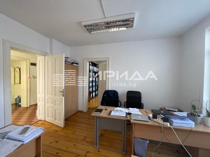 Продава 3-СТАЕН, гр. София, Оборище, снимка 2 - Апартаменти - 53819770