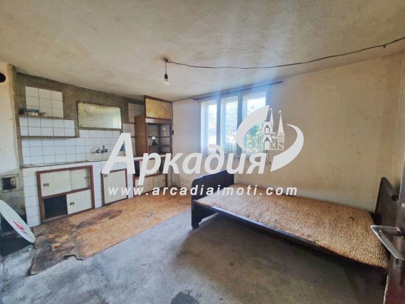 Продава  Къща област Пловдив , с. Стряма , 240 кв.м | 70085553 - изображение [7]