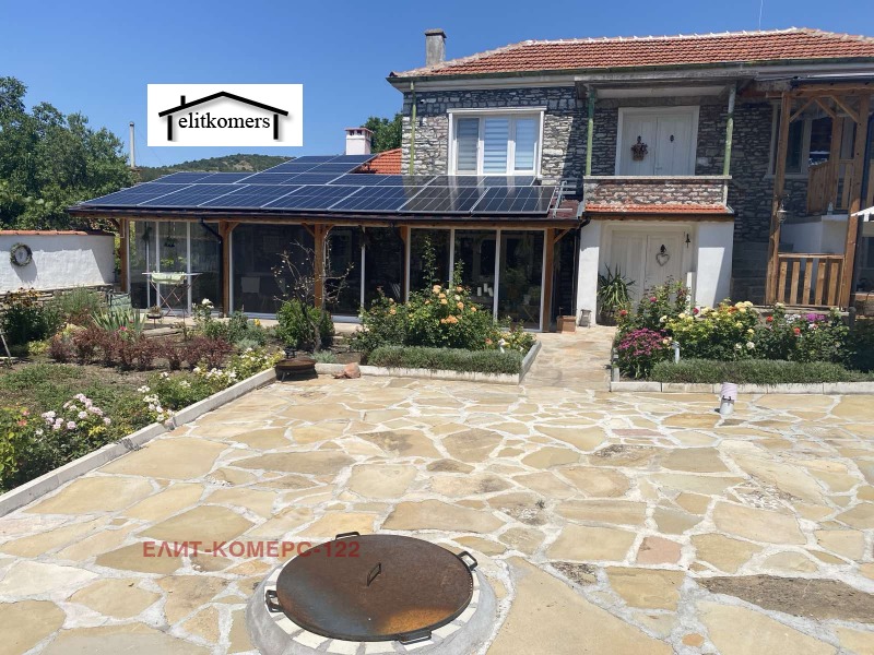 Продава КЪЩА, гр. Стара Загора, Център, снимка 2 - Къщи - 52086621