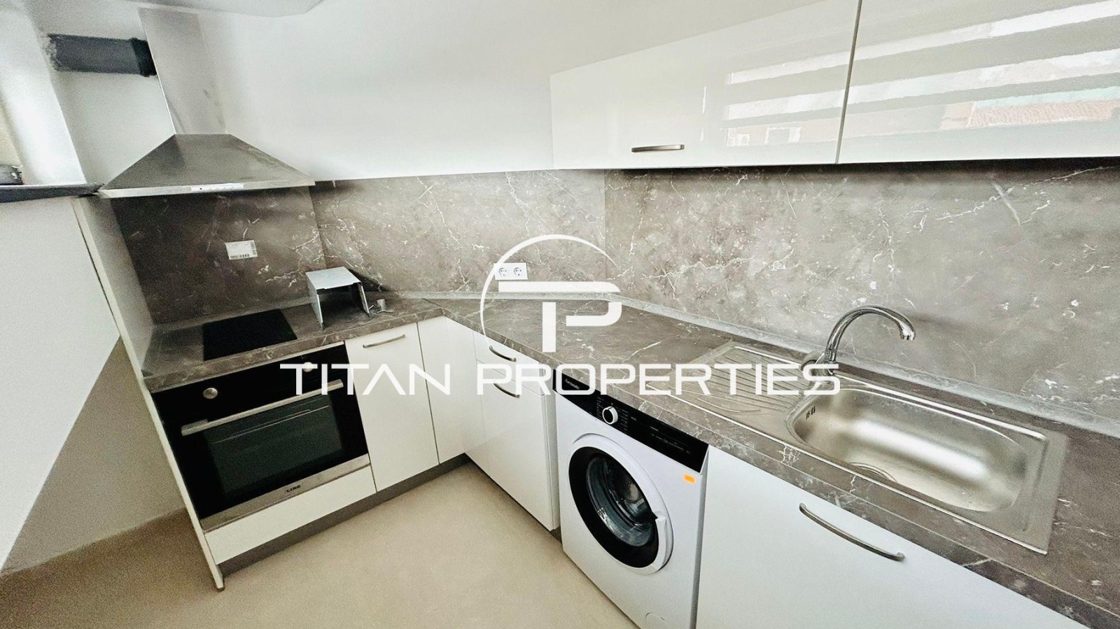 Продава 3-СТАЕН, гр. Бургас, Център, снимка 3 - Апартаменти - 53796278