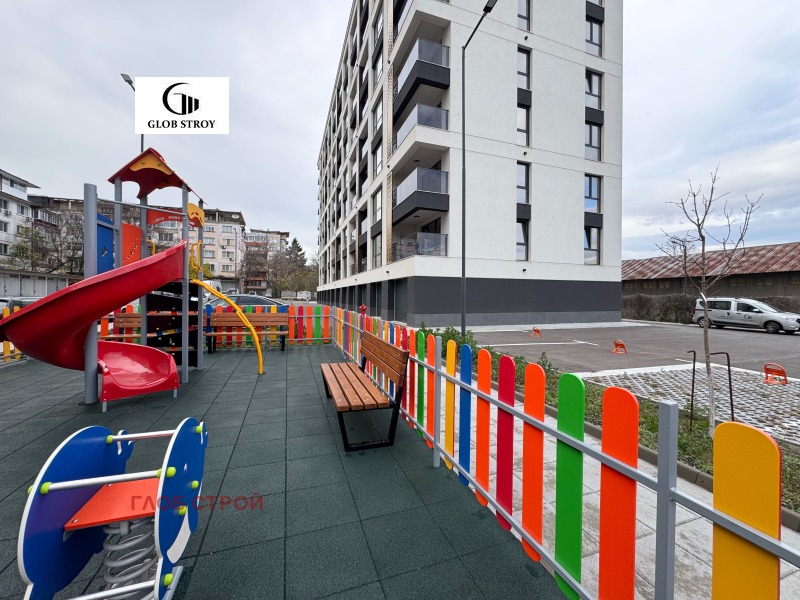 Продава ПАРКОМЯСТО в град Шумен, Добруджански - 12 кв.м / 8 000 € » 15 646.64 лв., ГЛОБ СТРОЙ